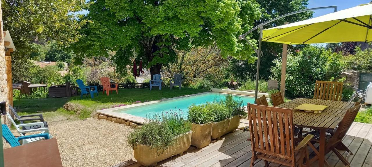 Chambre Du Tilleul - Charme, Confort Et Piscine Sigonce 外观 照片